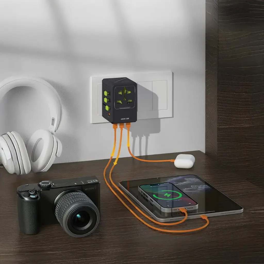 Green Lion GaN Adapter 35W 6 in 1 2 in 2 Cable - Black (4).webp