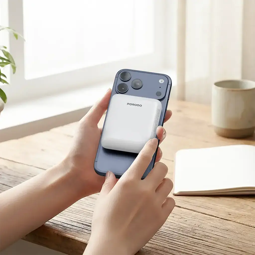 Porodo Sovo MagSafe Power Bank with Charging LED Light - White3.webp