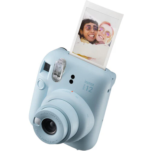 [FUJ-INSTAX-MINI-12-BLUE] كاميرا فوجي فيلم إنستاكس ميني ١٢ الفورية - أزرق فاتح