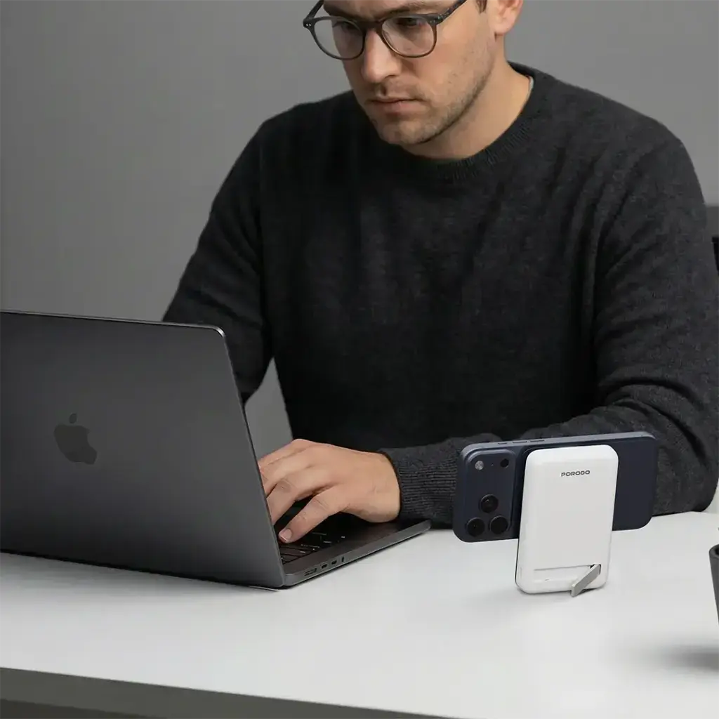 Porodo Sovo MagSafe Power Bank with Charging LED Light - White2.webp