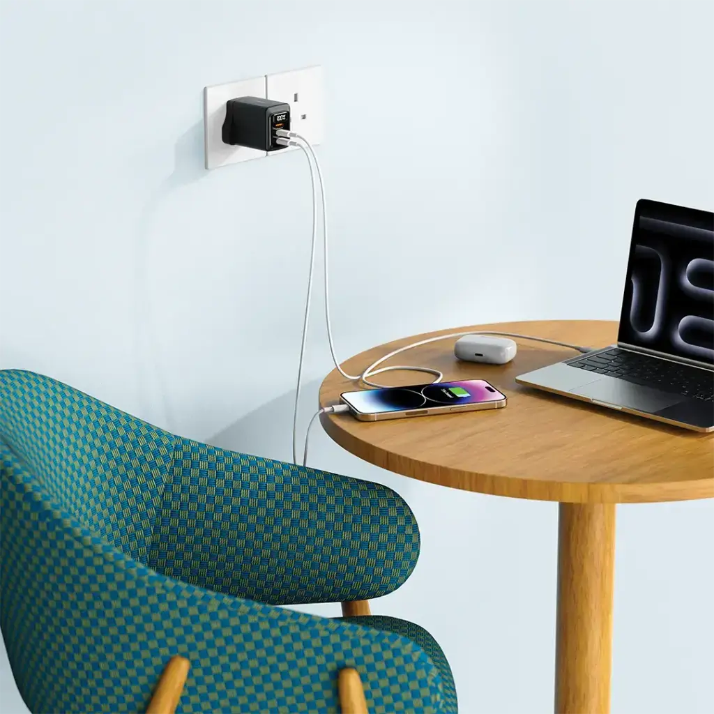 Porodo GaN 100W Multi-Port Wall Charger (4).webp