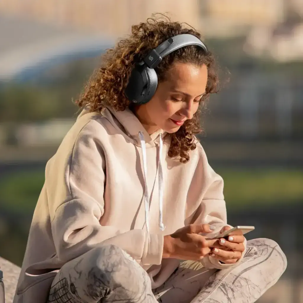 Porodo Soundtec Onyx Sonic Wireless Headphone (3).webp