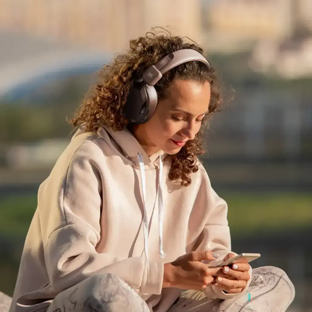 Porodo Soundtec Onyx Sonic Wireless Headphone (7).webp