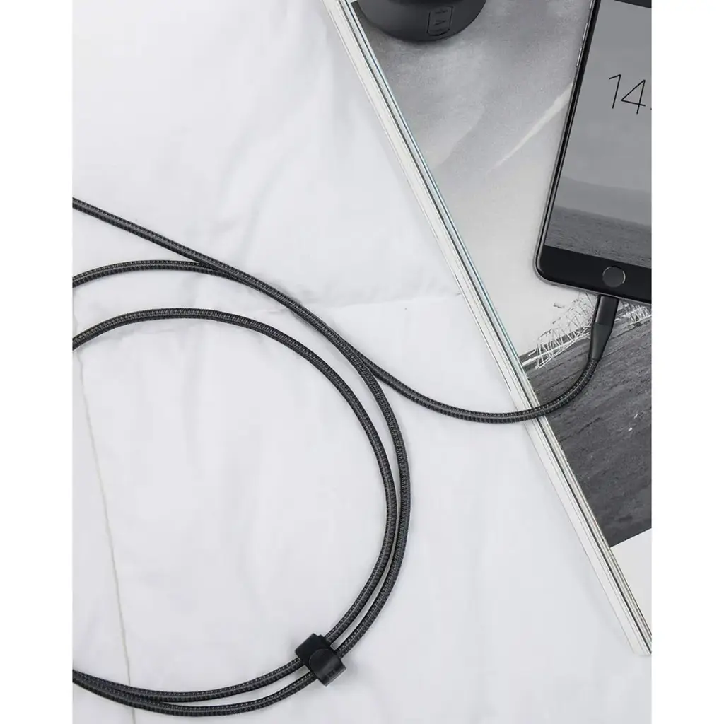 powerLine ll with lightning connector  