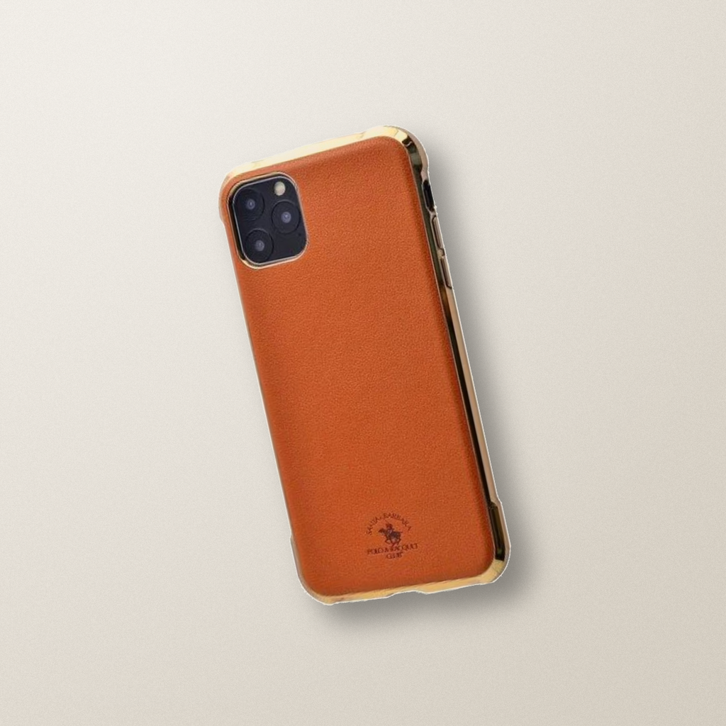Santa Barbara Xavier Leather Case for iPhone 11 Series – lifestyle