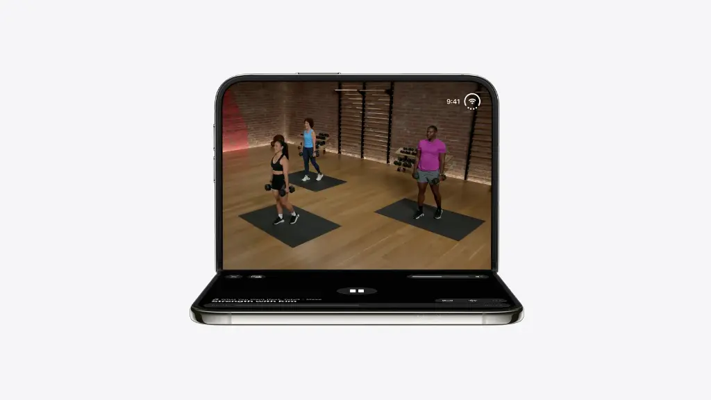iphone-duo-finish-select-202609-starwhite-av3-geo-emea-Tn5mlHKgaRUV.webp