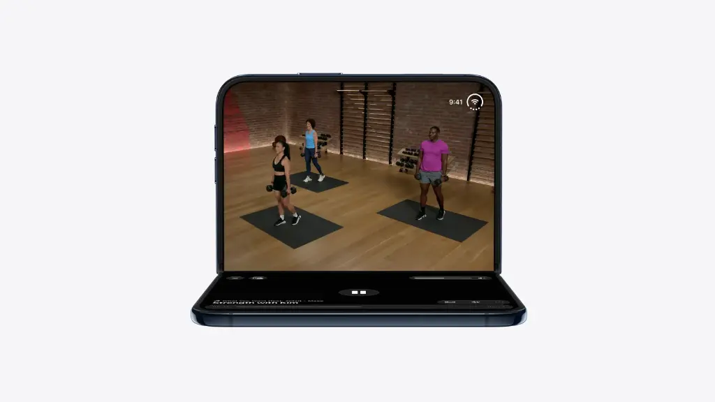 iphone-duo-finish-select-202609-nightsky-av3-geo-emea-pkERbY2HbYmW.webp