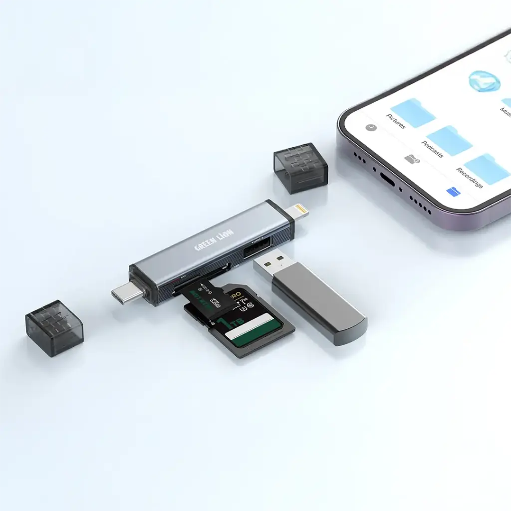 Green Lion 3 in 1 Card Reader with USB-C & Lightning Connectivity - Gray