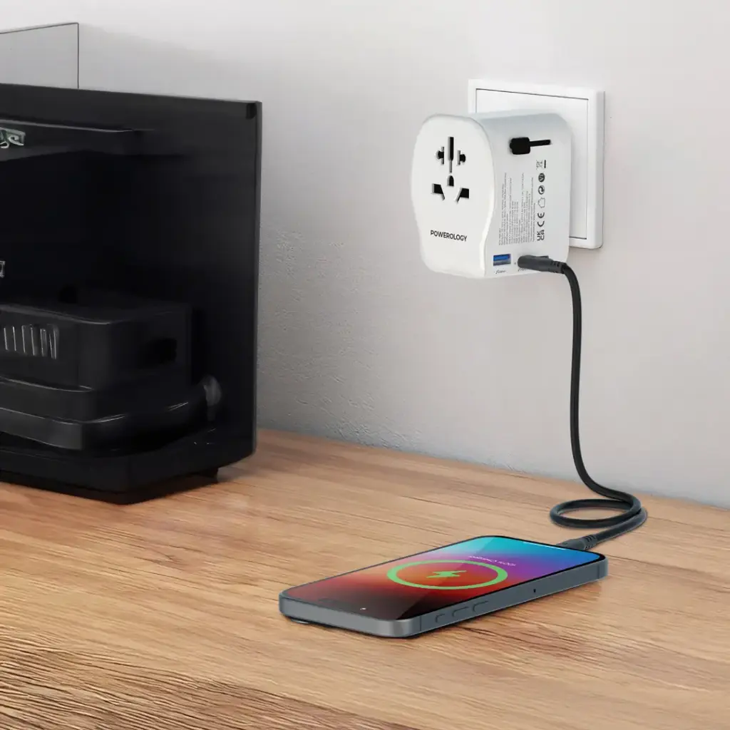 POWEROLOGY 2300W UNIVERSAL TRAVEL ADAPTER PD45W