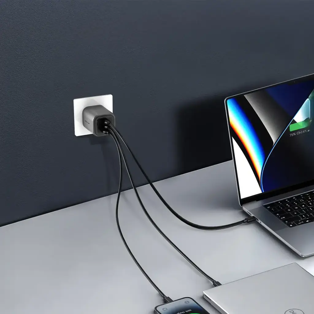 Green Lion Premium Series GaN Charger UK Plug PD 65W - Gray2.webp