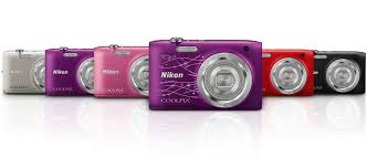 نيكون كاميرا رقمية Coolpix S2800 بدقة 20.1 ميجابكسل وتقريب بصري 5 أضعاف، إصدار عالمي
